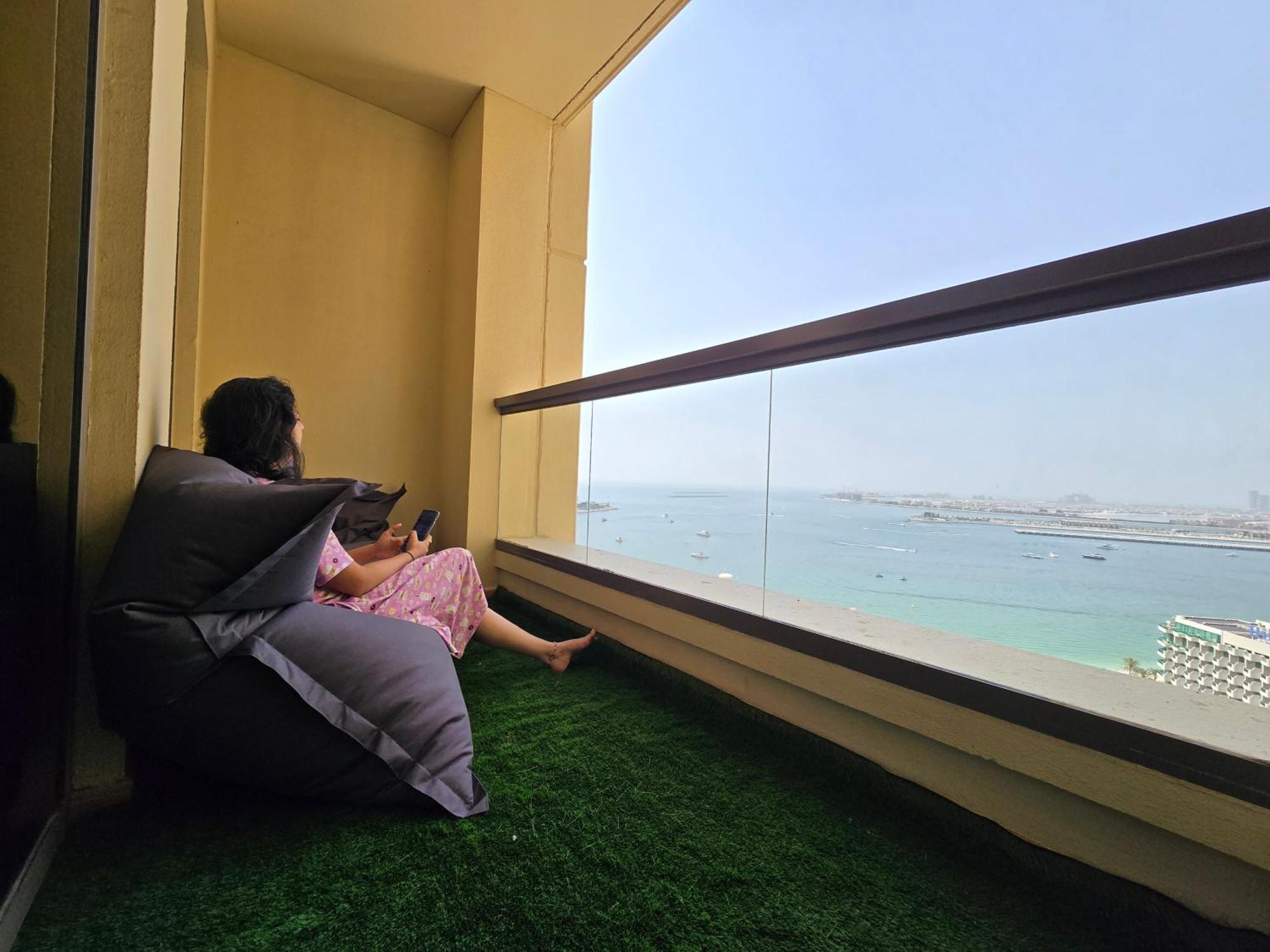 1 World Beach Property, Jbr, Award Winning Hostel, Coliving, Near Metro Dubai Dış mekan fotoğraf